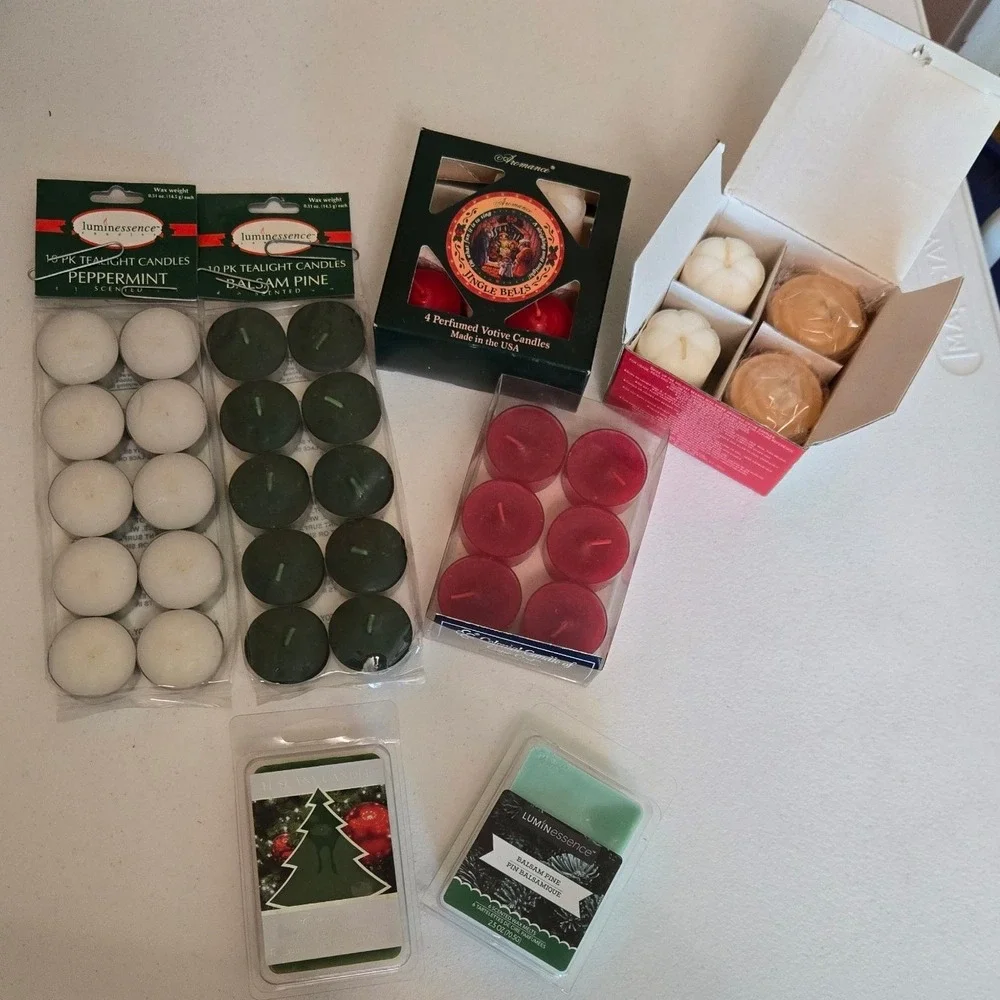 Holiday Candle Lot Wax Melts, Tea‎ Lights, & Votives - Balsam Pine Peppermint